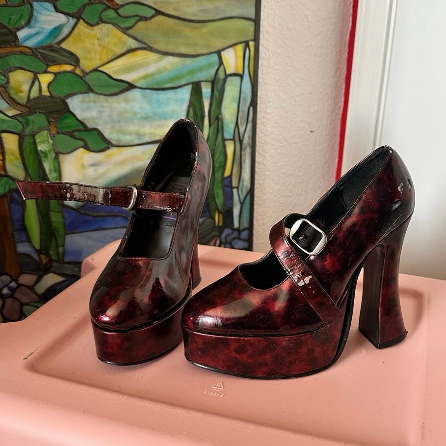 Morbid Threads Vintage Hot Topic Black And Red Glossy Platform Heels